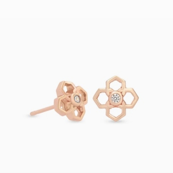 Kendra Scott Jewelry - NWOT Kendra Scott Rue Rose Gold Stud Earrings